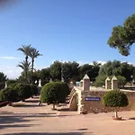 La Siesta 아파트 *